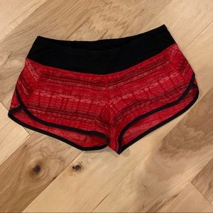 Lululemon Davies size 6